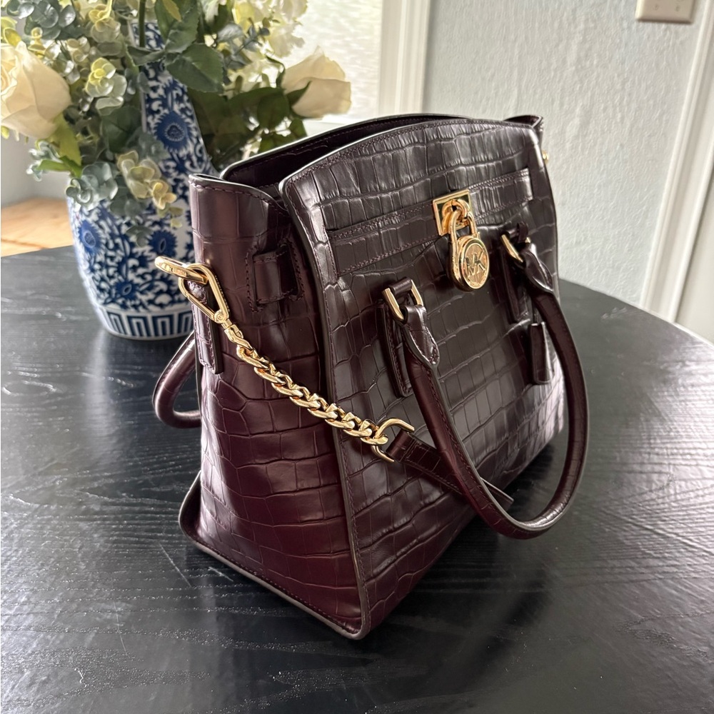 Michael Kors Merlot Colored Croc-Embossed Hamilton - Picture 4 of 14